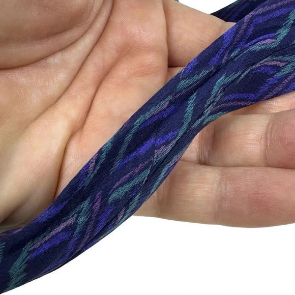 Vintage Valentino Cravatte 100% Silk Handmade Geometric Blue Neck Tie Italy - Picture 11 of 15